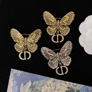 Dior Brooch NO:YWFKLM-421 Material:Zinc Alloy