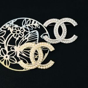 Chanel Brooch         NO:YWFKLM-362 Material:Zinc Alloy