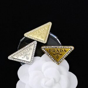 Prada Brooch NO:YWFKLM-302 Material:Zinc Alloy