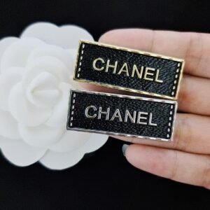 Chanel Brooch NO:YWFKLM-192 Material:Zinc Alloy