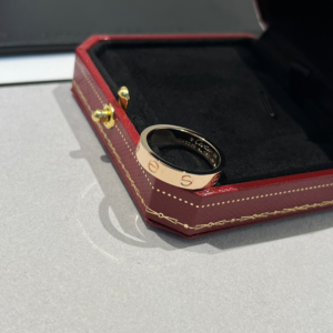 Cartier Ring NO:KN123089-2 Material:v gold