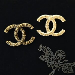 Chanel Brooch NO:YWFKLM-119 Material:Zinc Alloy
