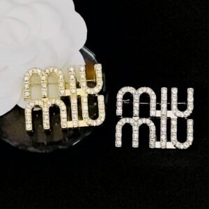 Miu miu Brooch NO:YWFKLM-389 Material:Zinc Alloy