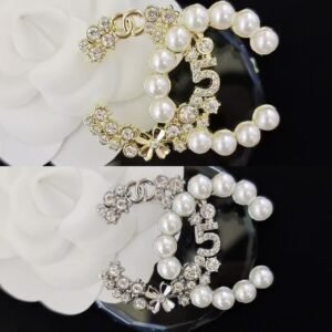 Chanel Brooch NO:YWFKLM-266 Material:Zinc Alloy