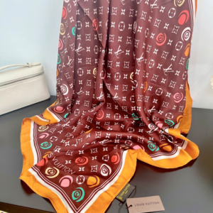 Louis vuitton Square scarf NO:SF063-4 Material:Satin