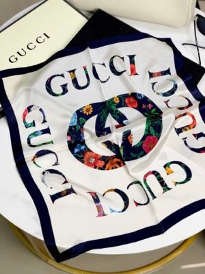 Gucci Square scarf NO:SF025 Material:Satin