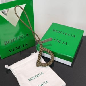 Bottega veneta Key chain NO:KYC-476 Material:leather