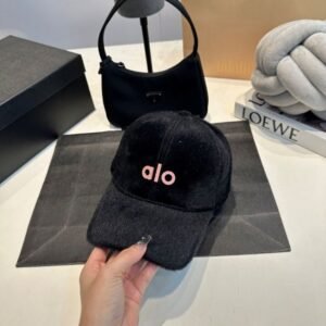 Alo Winter hats NO:WS305 Material:
