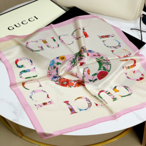 Gucci Square scarf NO:SF024 Material:Satin
