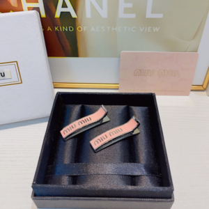 Miu miu Hair pin NO:FG475 Material:Poly