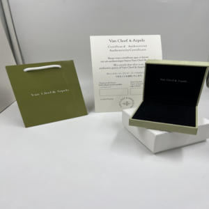 Van cleef & arpels Necklace box NO:VCA-3 Material:velvet