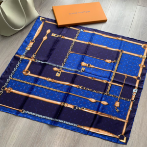 Louis vuitton Square scarf NO:SF1023 Material:real silk