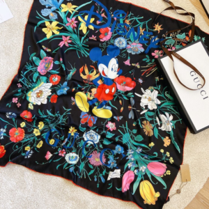 Gucci Square scarf NO:SF1040 Material:real silk