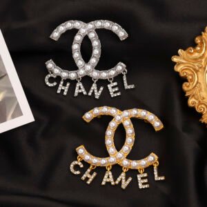 Chanel Brooch NO:B2106 Material:copper