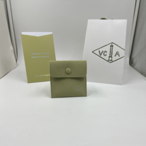 Van cleef & arpels Necklace box NO:VCA-7 Material:velvet