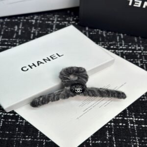 Chanel Hair pin NO:FG430-2 Material:Poly