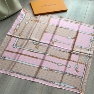 Louis vuitton Square scarf NO:SF1030-3 Material:real silk