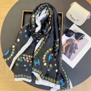 Chanel Square scarf NO:SF2018 Material:Satin