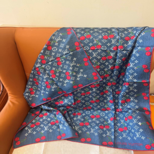 Louis vuitton Square scarf NO:SF1080 Material:real silk