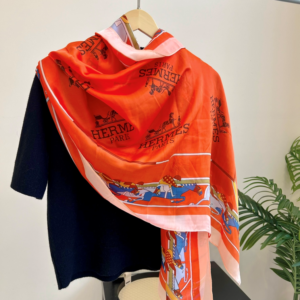 Hermes Square scarf NO:SF2010 Material:Satin