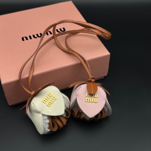 Miu miu Key chain NO:KYC-470 Material:leather