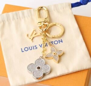 Louis vuitton Louis vuitton Key Chain - V9