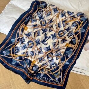 Louis vuitton Square scarf NO:SF043-1 Material:Satin