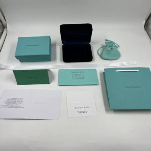 Tiffany Bangle box NO:Tiff-2 Material:velvet