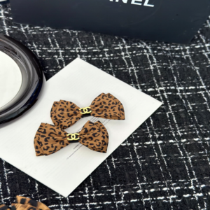 Chanel Hair pin NO:FG0200 Material:Poly