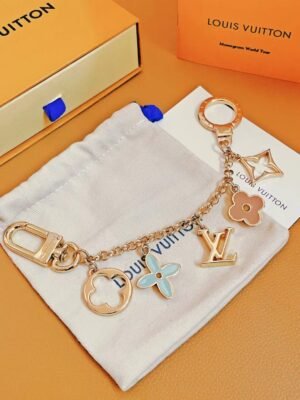 Louis vuitton Louis vuitton Key Chain - V23