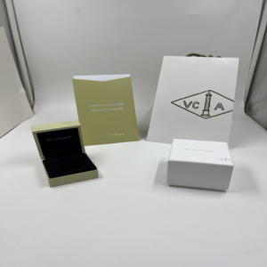 Van cleef & arpels Ring box NO:VCA-4 Material:velvet