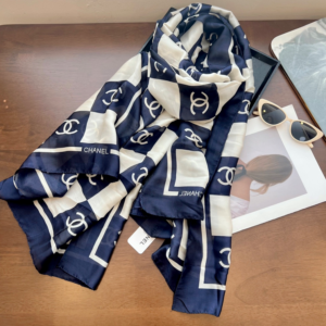Chanel Square scarf NO:SF2004 Material:Satin