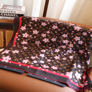 Louis vuitton Square scarf NO:SF1069 Material:real silk