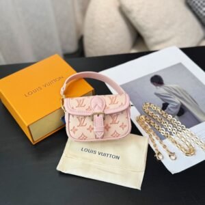 Louis vuitton Coin purse NO:CP-005 Material: