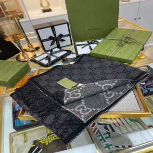 Gucci Winter scarf NO:WS346 Material: