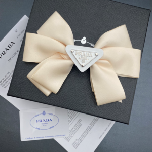 Prada Hair pin NO:FS7014 Material:Poly