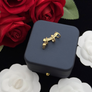 Alexander mcqueen Earring NO:Y144217-1 Material:copper+18k gold