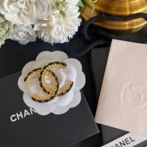 Chanel Brooch NO:C085-XZ Material:copper