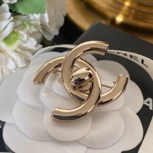 Chanel Brooch NO:C025-XZ Material:copper
