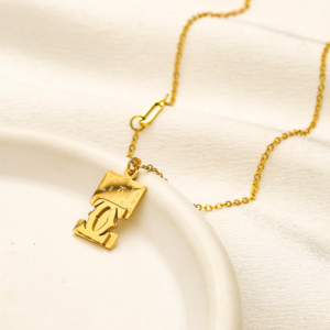 Cartier Necklace NO:ZG3157 Material:Stainless