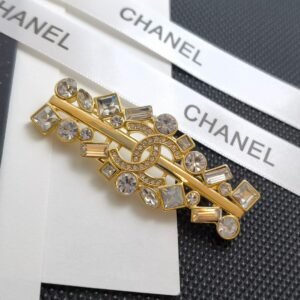 Chanel Brooch NO:C030-XZ Material:copper