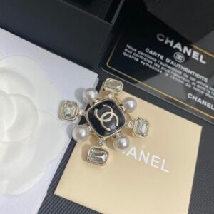 Chanel Brooch NO:C195-XZ Material:copper
