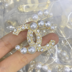 Chanel Brooch NO:Y197929 Material:copper+18k gold