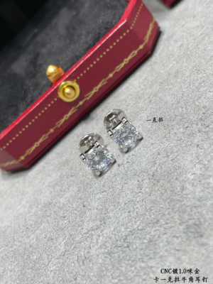 Cartier Earring NO:KN128798-2 Material:V Gold