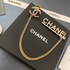 Chanel Brooch NO:C190 gold Material:copper