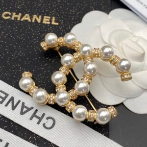 Chanel Brooch NO:C134-XZ Material:copper