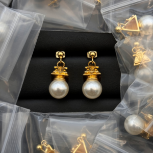 Celine Earring NO:Y148273 Material:copper+18k gold