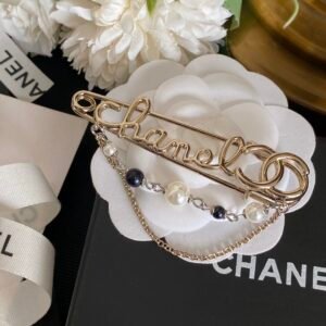 Chanel Brooch NO:C065-XZ Material:copper