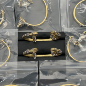 Alexander mcqueen Bangle NO:Y142666 Material:copper+18k gold