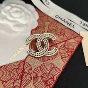 Chanel Brooch NO:C428-XZ Material:copper